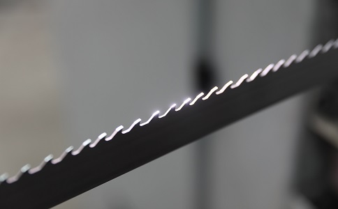 沈阳双金属带锯条产生切削噪音的原因具体有哪些？